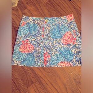 Lilly Pulitzer size 2. Blue and Pink Patterned Women's Skirt